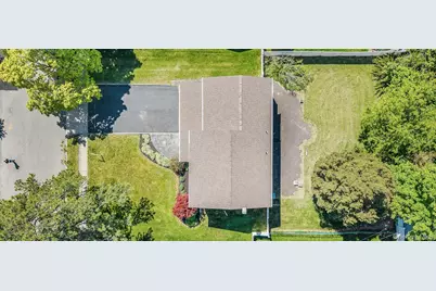 25 Sherry Lane, Hauppauge, NY 11788 - Photo 4
