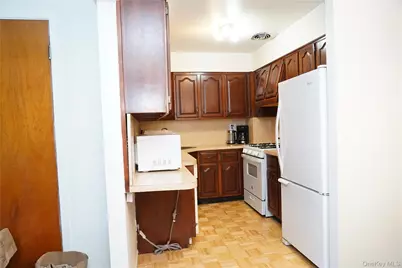 9720 88th Street, Ozone Park, NY 11416 - Photo 6