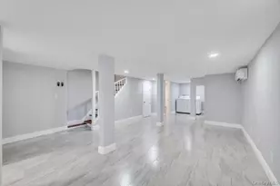 94-11 210th St, Queens Village, NY 11428 - Photo 22