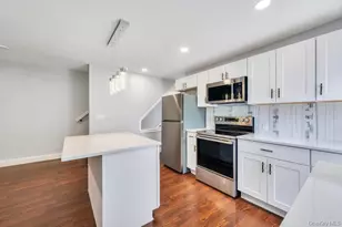 94-11 210th St, Queens Village, NY 11428 - Photo 14