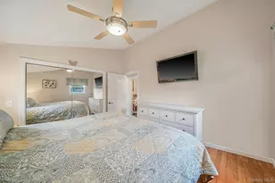 26 Bartley Ln, West Sayville, NY 11796 - Photo 22