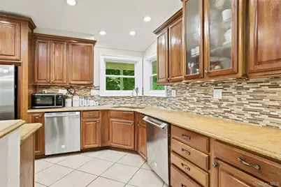 3888 Fawn Court, Shrub Oak, NY 10588 - Photo 12