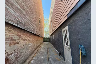 252 Woodbine Street, Brooklyn, NY 11221 - Photo 6