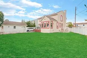 2510 2nd Ave, East Meadow, NY 11554 - Photo 24