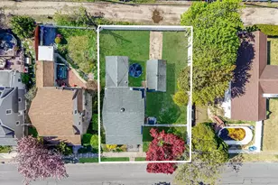 23 Evergreen Dr, Lindenhurst, NY 11757 - Photo 24