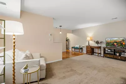 2 Idaho Court #2, Coram, NY 11727 - Photo 10