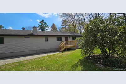 87 W Peenpack Trail, Sparrow Bush, NY 12780 - Photo 2