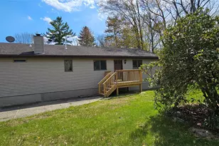 87 W Peenpack Trail, Sparrow Bush, NY 12780 - Photo 2