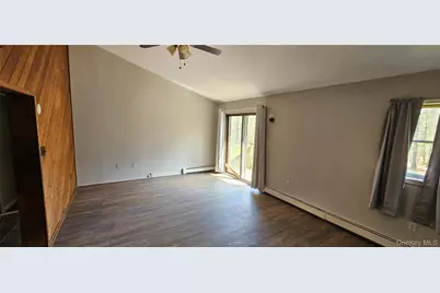 87 W Peenpack Trail, Sparrow Bush, NY 12780 - Photo 14