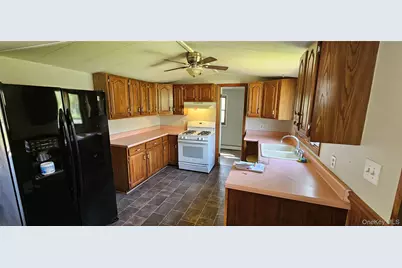87 W Peenpack Trail, Sparrow Bush, NY 12780 - Photo 4