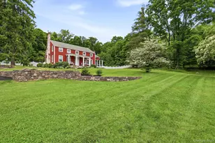 765 King St, Chappaqua, NY 10514 - Photo 2