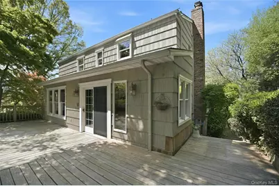 21 Northwood Circle, Huntington, NY 11743 - Photo 32