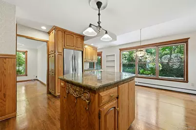 21 Northwood Circle, Huntington, NY 11743 - Photo 14