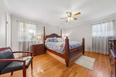 3 Camsanette Court, Glen Cove, NY 11542 - Photo 16