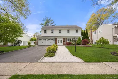 8 Marietta Drive, Westbury, NY 11590 - Photo 2