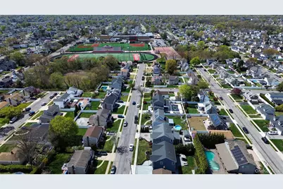 251 N Maple Street, Massapequa, NY 11758 - Photo 40