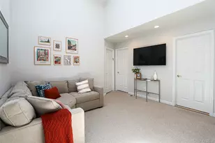 52 Holiday Dr, Woodbury, NY 11797 - Photo 22