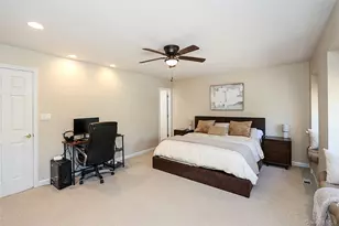 52 Holiday Dr, Woodbury, NY 11797 - Photo 26