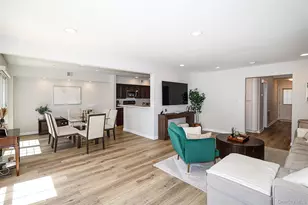 52 Holiday Dr, Woodbury, NY 11797 - Photo 10