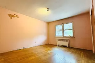 2938 Bouck Ave, Bronx, NY 10469 - Photo 10