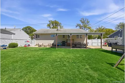 648 Dogwood Avenue, Franklin Square, NY 11010 - Photo 24