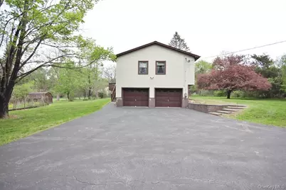 241 S Smith Road, Lagrangeville, NY 12540 - Photo 10