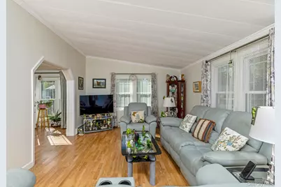 1407 Middle Road #83, Calverton, NY 11933 - Photo 6