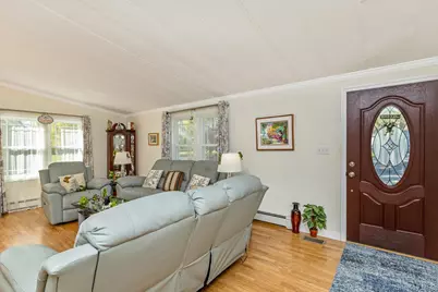 1407 Middle Road #83, Calverton, NY 11933 - Photo 8