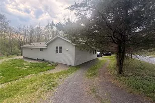 157 White Bridge Rd, Middletown, NY 10940 - Photo 2