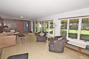 10 Tacoma Ln, Syosset, NY 11791 - Photo 26