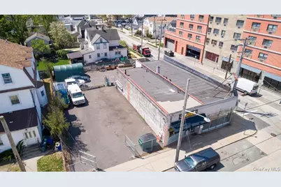 20 Brooklyn Avenue, Valley Stream, NY 11581 - Photo 14