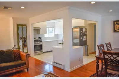 2800 Genessee Street, North Bellmore, NY 11710 - Photo 14
