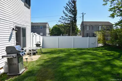 2800 Genessee Street, North Bellmore, NY 11710 - Photo 26