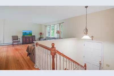 82 Roosevelt Road, Hyde Park, NY 12538 - Photo 4
