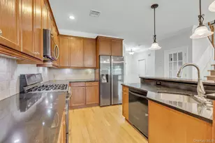 5 Terrace Ln, Patchogue, NY 11772 - Photo 14