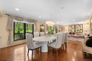 25 Windsor Gate Dr, North Hills, NY 11040 - Photo 12