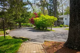 9 Easy St, Hopewell Junction, NY 12533 - Photo 2
