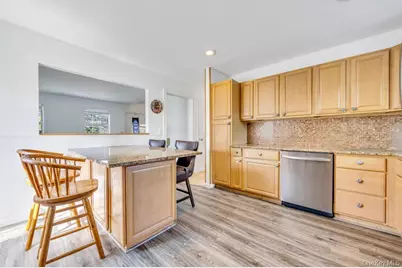 108A Union Avenue, Ronkonkoma, NY 11779 - Photo 12