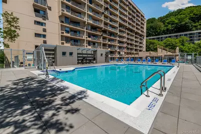 1155 Warburton Avenue #7H, Yonkers, NY 10701 - Photo 16