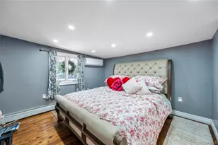 25 Snyder St, Patchogue, NY 11772 - Photo 18