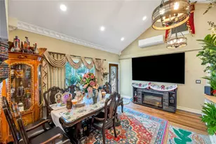 25 Snyder St, Patchogue, NY 11772 - Photo 12