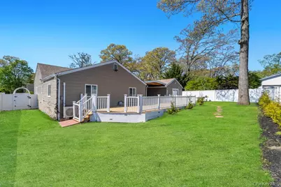 25 Snyder Street, Patchogue, NY 11772 - Photo 6