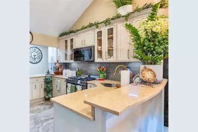 25 Snyder Street, Patchogue, NY 11772 - Photo 10