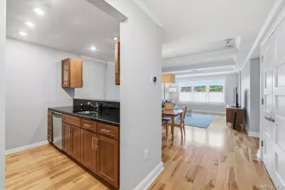 225 Stanley Avenue #313, Mamaroneck, NY 10543 - Photo 6