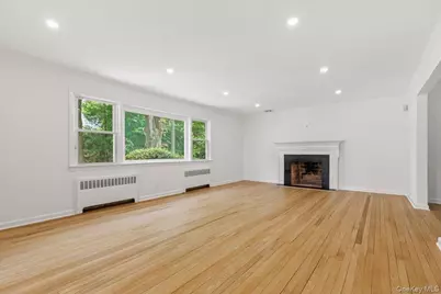 23 Lakeview Road, New Rochelle, NY 10804 - Photo 6