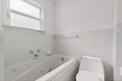 23 Lakeview Road, New Rochelle, NY 10804 - Photo 16