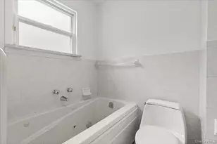 23 Lakeview Rd, New Rochelle, NY 10804 - Photo 16