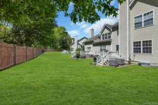 13 Cranberry Cir, Medford, NY 11763 - Photo 30