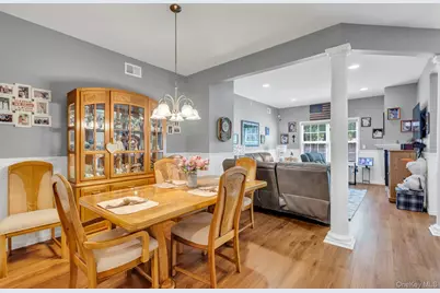 13 Cranberry Circle, Medford, NY 11763 - Photo 6