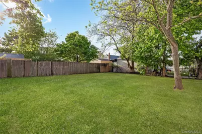 728 Martin Drive, Uniondale, NY 11553 - Photo 4